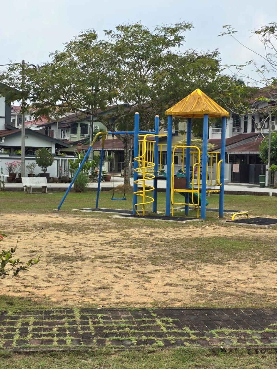 Spacious House In Mahkota By Iconique * Kuantan