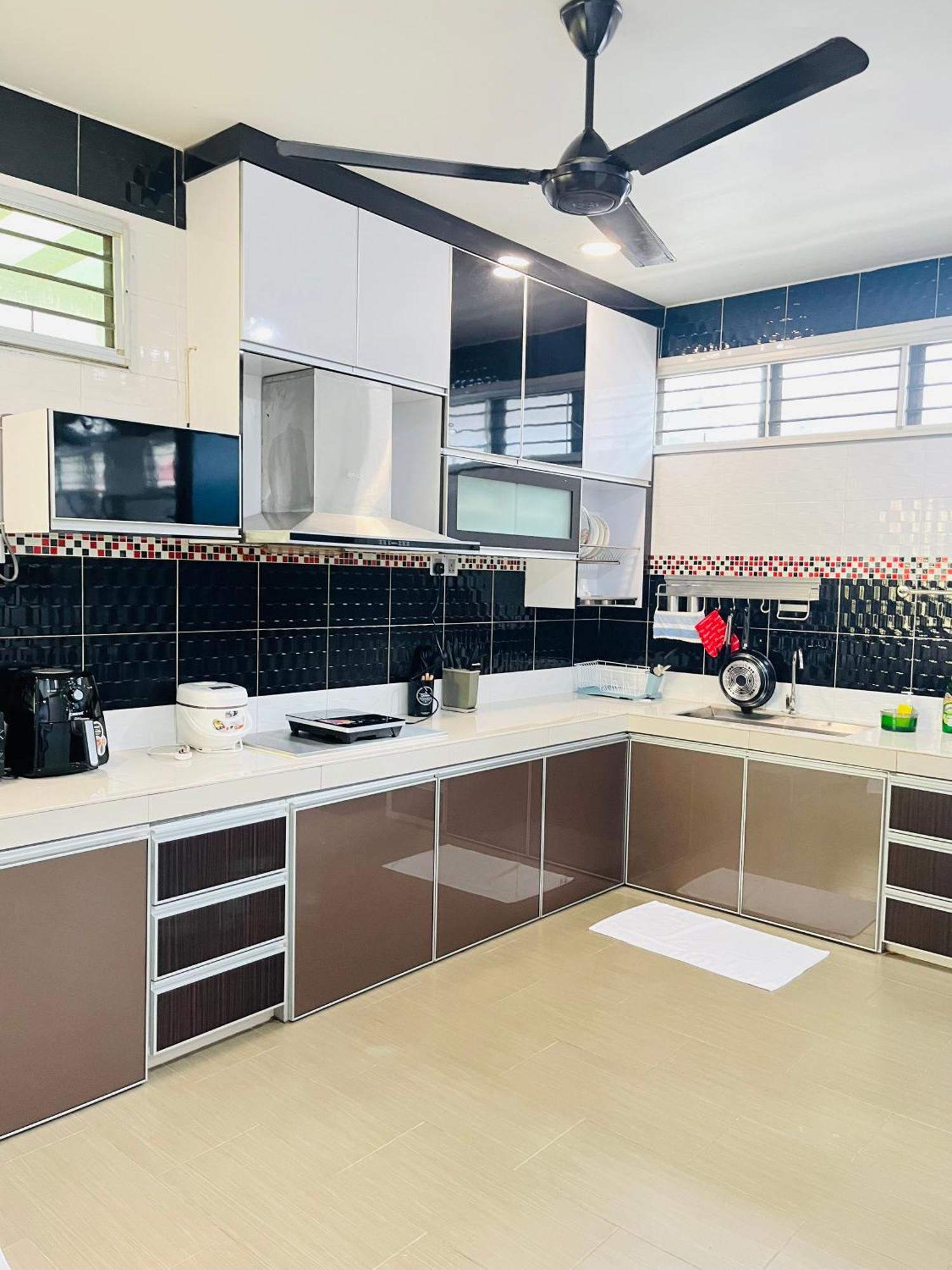 Holiday home Spacious House In Mahkota By Iconique Kuantan